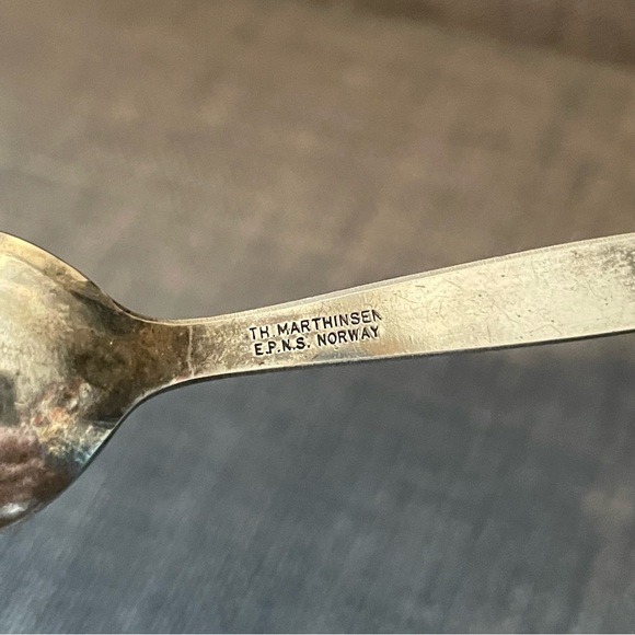 VTG 1950s NYC UNITED NATIONS 4" Silverplate SOUVENIR SPOON TH MARTHINSEN NORWAY - Picture 5 of 6